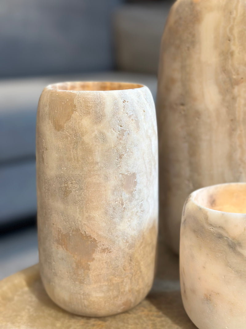 Albast windlicht in beigekleur L - H18 x D10 cm