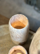 Albast windlicht in beigekleur L - H18 x D10 cm