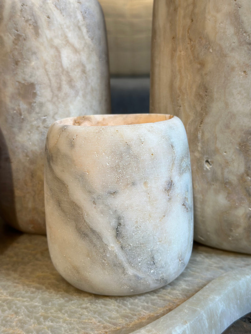 Albast windlicht in beigekleur S - H10 x D9 cm