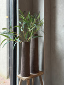 Donkerbruine hoge vaas - Soave - H14 x D49 cm