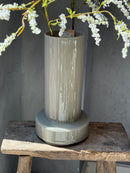 DutZ Collection vaas Sharpo in taupe kleur - H35 x D18 cm