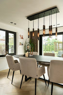 Eetkamerstoel Ivy in off‑white Aquaclean stof met zwarte poten