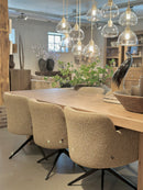 Eettafel Strip met blokpoten van eikenhout in cinnamon kleur – 260x100 cm