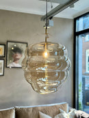 Hanglamp van amberkleurig glas in honinggraat vorm - 45 x H48 cm
