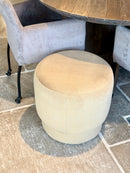 Hocker Klub in karamelkleurige stof - D50 x H48 cm