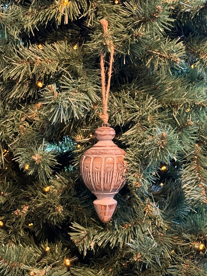 Houten klos kersthanger in kegelvorm - B7 x H13 cm