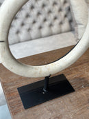 Witte marmeren ring op statief - 40 cm