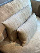 Kaki groen kussen van mousseline stof - 30x50 cm - Reza Irish Cream