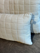 Kaki groen kussen van mousseline stof - 30x50 cm - Reza Irish Cream