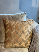 Tabakskleurig velours kussen met kraaltjes - 45x45 cm - Lucie Tobacco Brown