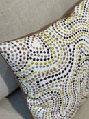 Kussen met gekleurde borduursels - Sustella Brugundy CLAUDI - 45x45 cm