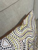 Kussen met gekleurde borduursels - Sustella Brugundy CLAUDI - 45x45 cm