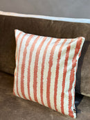 Velours kussen met apricot/champagne streepjes - 45x45 cm - Lorenzo Potters Clay