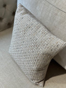 Beigekleurig kussen met stiksels - Tival Sand CLAUDI - 45x45 cm