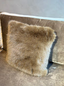 Faux-bont kussen in karamelkleurige stof - 45x45 cm - Julia Otter Brown