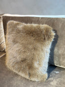 Faux-bont kussen in karamelkleurige stof - 45x45 cm - Julia Otter Brown