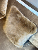 Faux-bont kussen in karamelkleurige stof - 45x45 cm - Julia Otter Brown