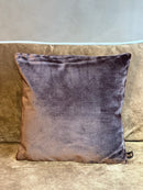 Velours kussen in donkerbruine stof - 45x45 cm - Celeste Chocolate Martini