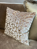 Kussen met velours opdruk in taupekleur - 50x50 cm - Talissa Dark Sand