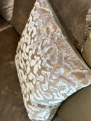 Kussen met velours opdruk in taupekleur - 50x50 cm - Talissa Dark Sand