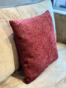 Kussen van bordeaux rode pluisjes stof - 45x45 cm - Lovely Burgundy