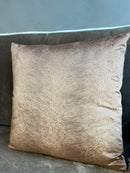 Koperkleurig velours kussen met koeienhaartjes print - 50x50 cm - Perla Rust