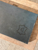 Leren dienblad rechthoek Maria maat M in donkerbruine krokoprint - 60x20x2,5 cm