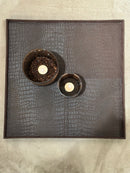 Leren dienblad vierkant Noa maat L in donkerbruine krokoprint - 50x50x2,5 cm