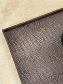 Leren dienblad vierkant Noa maat L in donkerbruine krokoprint - 50x50x2,5 cm