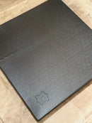 Leren dienblad vierkant Noa maat XL in donkerbruine krokoprint - 60x60x2,5 cm