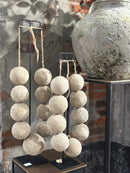 XL Kralenketting van katoen maché - L25 x B9 x H51 cm