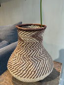 Rieten vaasje met zigzag patronen- 30 cm