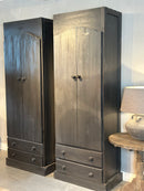 Kast Maartje van Aura Peeperkorn – 2-deurs in antraciet – 50x75x220 cm