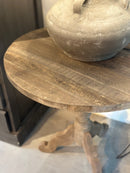 Wijntafel van oud, vergrijsd hout – doorsnede 70 cm