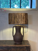 Kruiklamp Rika met raffia gold lampenkap – 65x40 cm