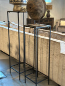 Zuil van zwart metaal met gouden blad – 120x35 cm