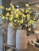 Kunsttak met gele roosjes – 143 cm