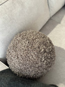 XXL rond kussen in bruine doodle stof – 35 cm