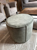 Hocker Mops in mosgroene velours stof - H40 x D50 cm