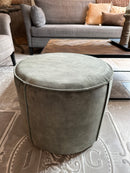 Hocker Mops in mosgroene velours stof - H40 x D50 cm