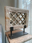 Stenen ornament op statief - 12x30x37 cm