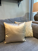 Kussen met grafische patronen - Lapella Gold CLAUDI - 45x45 cm