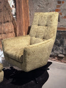 Fauteuil Dea met groene velours stof met zwarte draaipoot