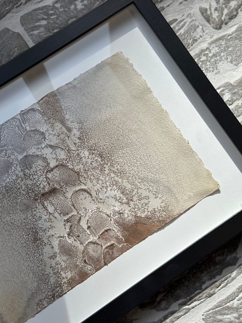 Schilderij met gestructureerde abstracte kunst – zwart hout – 32x42 cm