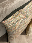 Meerkleurig kussen met golvende lijnen - Yvan Olive CLAUDI - 50x50 cm