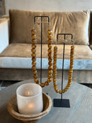 Bruine kralenketting op standaard - 52 cm