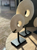 Wiel van zandsteen op statief - 19 x 34 cm