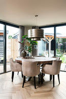 Eetkamerstoel Soho in taupekleurige velours stof met koeienhaartjes print