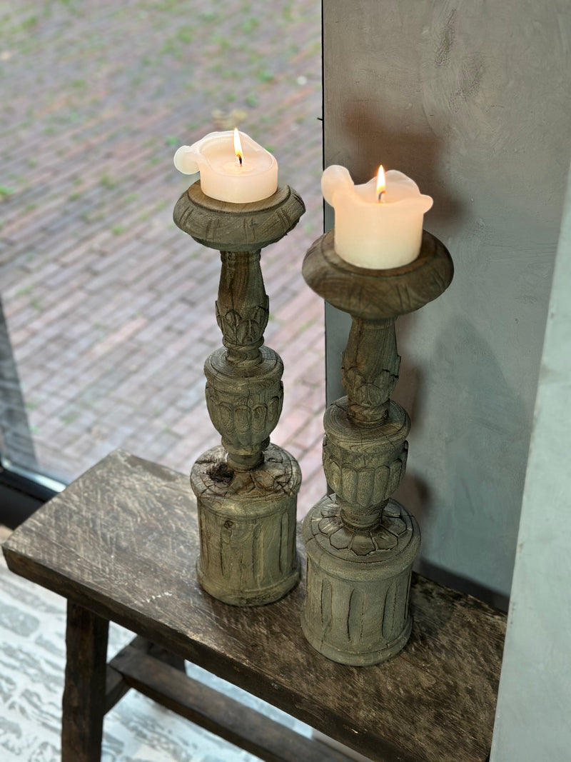Kandelaar Clari van oud vergrijsd hout - 46 cm