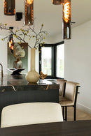 Barstoel Jill in zilverkleurige stof met zwart metalen frame